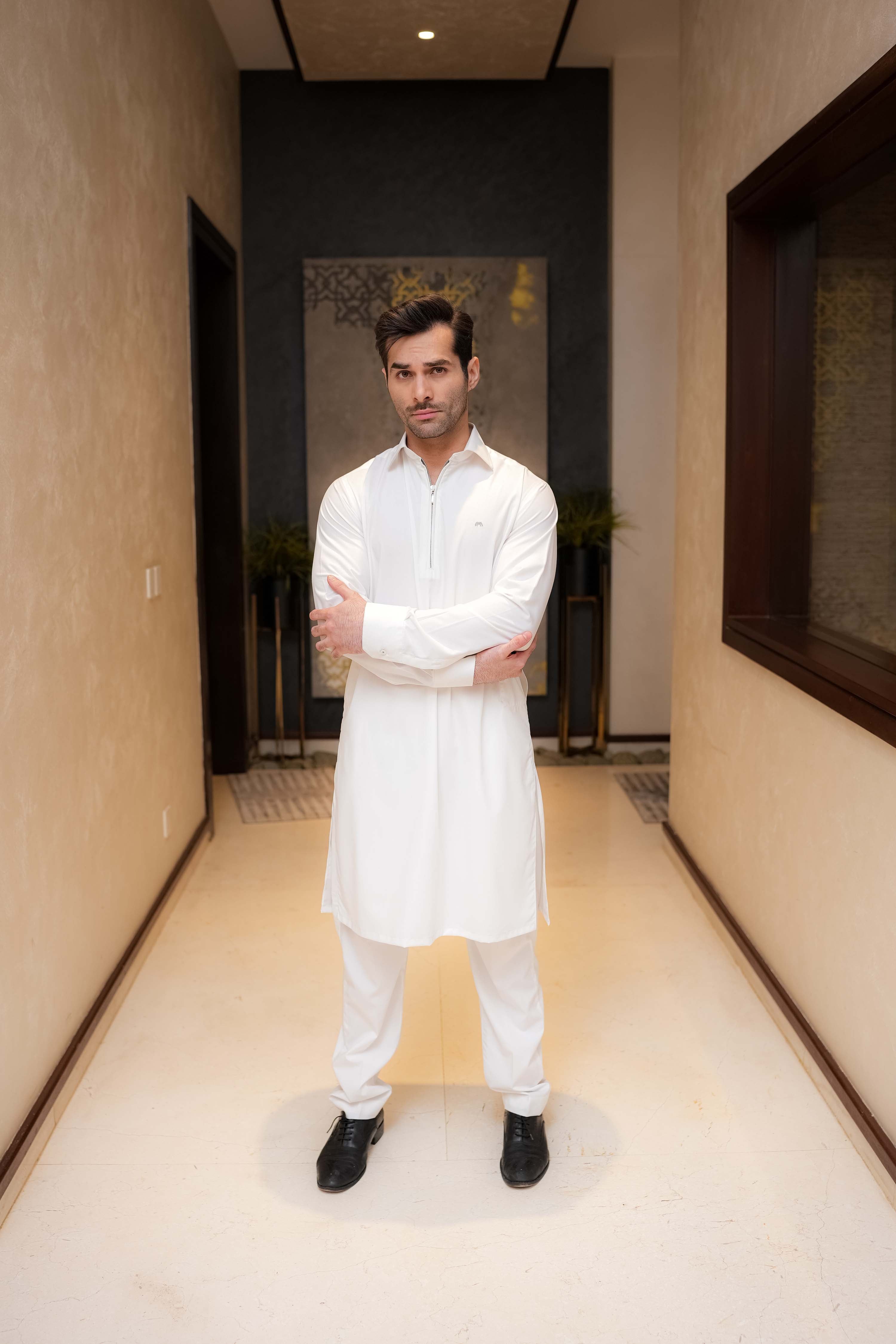 White Zipper Kurta Pyjama