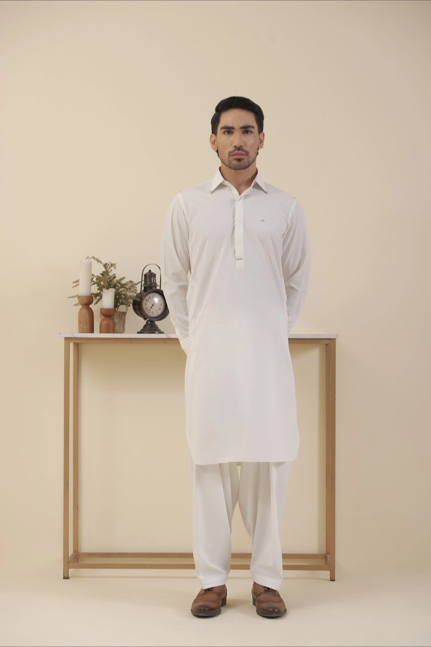 Off White-Shalwar Kameez