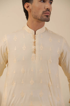 Mofit Cream White-Kurta Pyjama