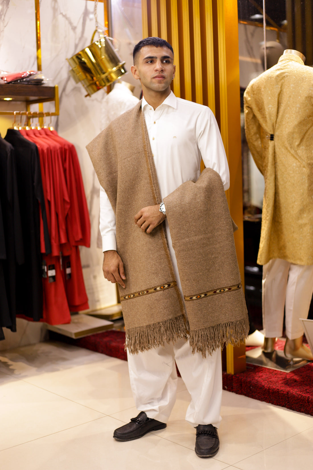 Sheep Wool Dussa Shawl - Dark Brown