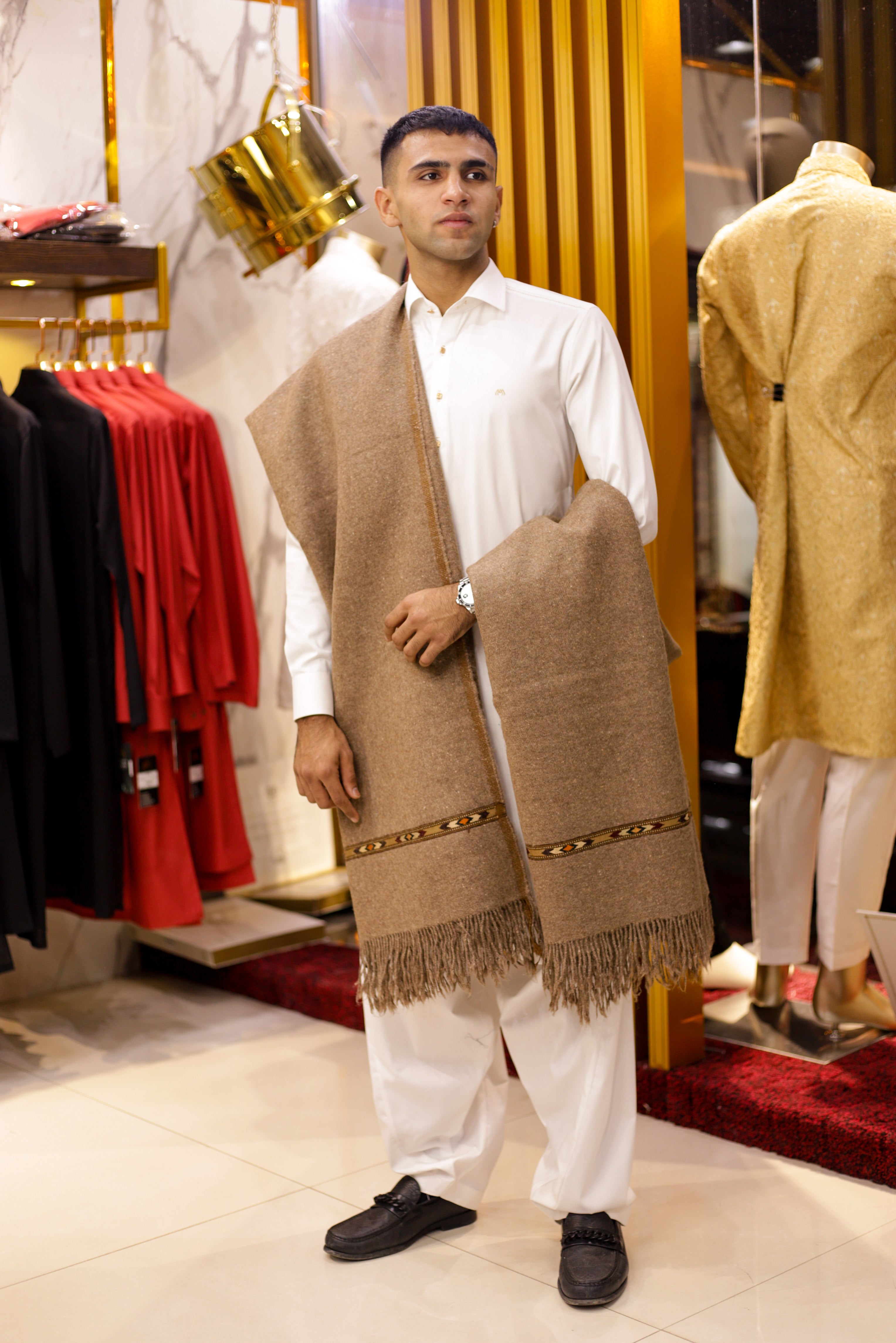 Sheep Wool Dussa Shawl - Dark Brown